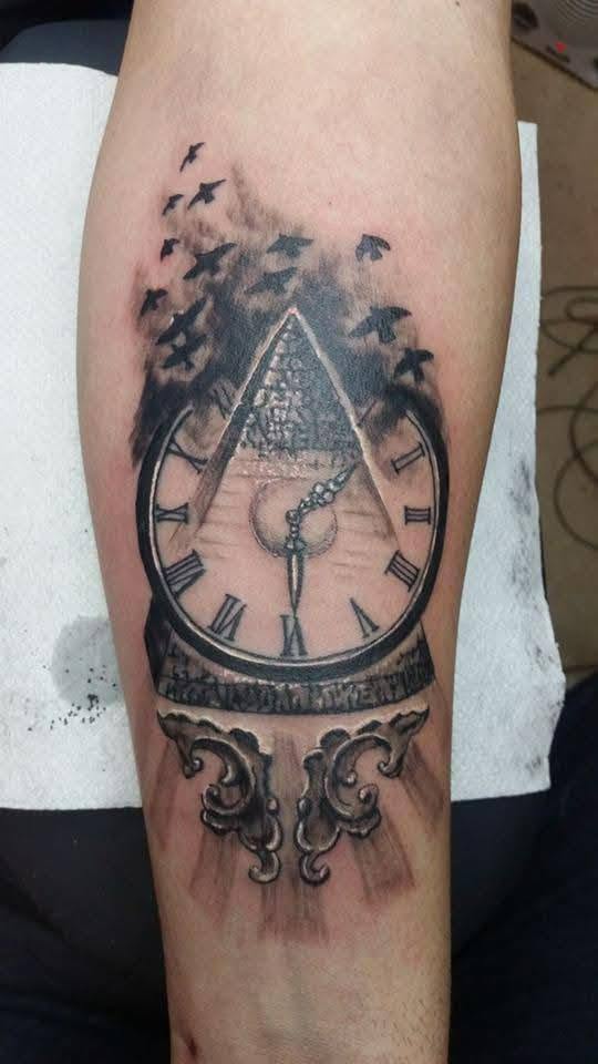 Detalii & simboluri — lucrare originală MAX TATTOO