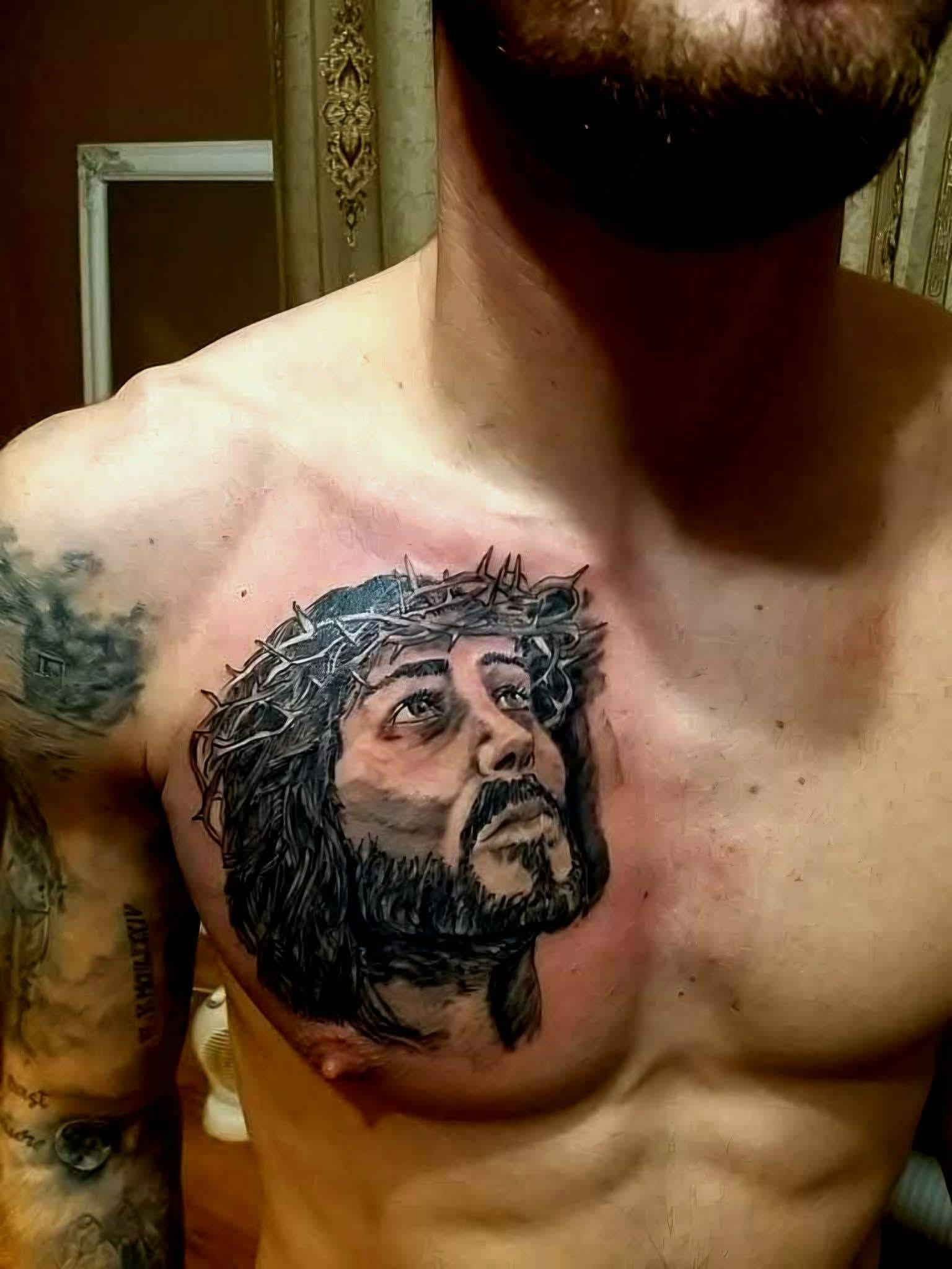 Portræt på brystet — MAX TATTOO værk