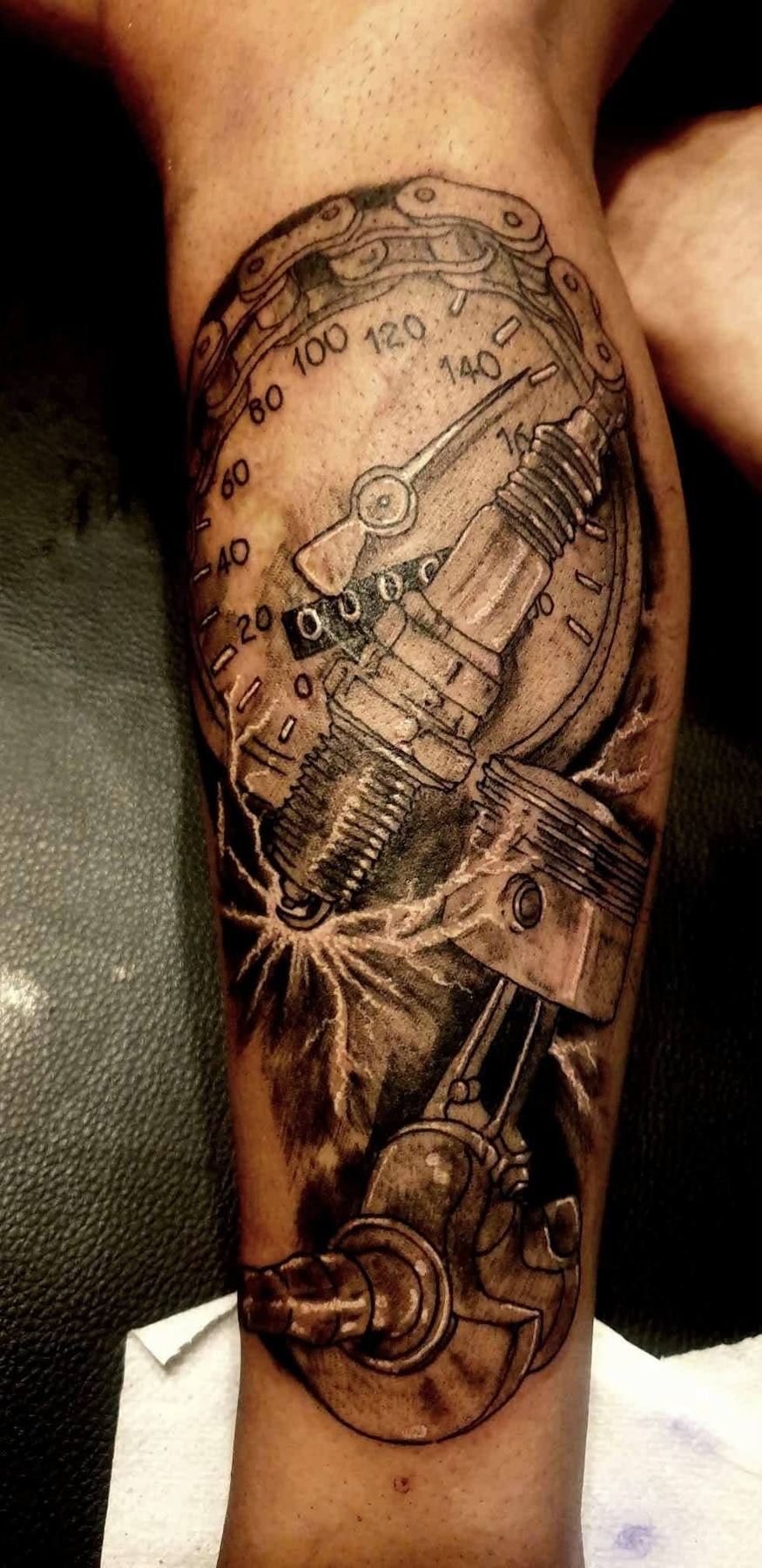Mekanisk komposition — MAX TATTOO værk